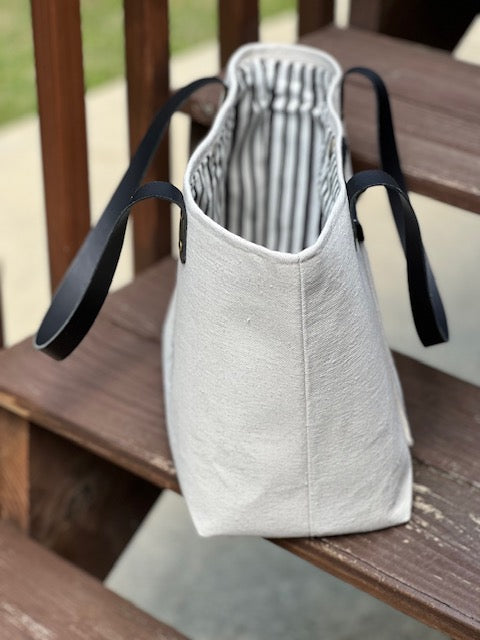 Market Tote - Embroidered Skull On Canvas