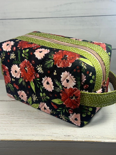 Studio Dopps Dopp Kit, Quilted Accessory Bag, Travel Bag – Deer Creek Studios